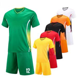 Maillots de football vente en gros de chemises de football de la série personnalisée 100% polyester extensible séchage rapide conception personnalisée broderie par sublimation OEM - Product Image 6