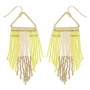 Atractivos pendientes de cuentas para mujer hechos a mano con 100% cuentas de vidrio elegante y duradero accesorio perfecto para cada ocasión - Product Image 4