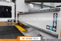 Offre Spéciale : Routeur CNC 1828 ATC pour le travail du bois, machine de gravure CNC avec pompe de broche Syntec/DSP 9KW pour la sculpture et la découpe du bois intensives