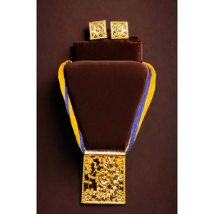 Acheter Collier Boucles d'oreilles Ensemble avec 22Ct plaqué or Carré en forme de collier Boucles d'oreilles Ensemble pour les femmes portent des bijoux - Product Image 1