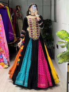 Navratri Special Rayon Cotton And Faux Gorgette With Kutchi Work Lehenga Choli Compras en línea al precio más bajo - Product Image 2