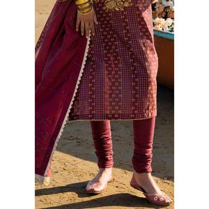 Traje Tradicional Chino de 3 Piezas sin Coser, Bordado en Jacquard, Color Rojo - Product Image 1