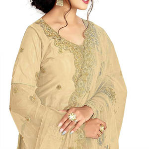 Vestido de fiesta formal tradicional pakistaní bordado pesado de gran venta hecho de tela sedosa para eventos indios - Product Image 6