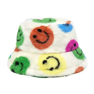 Chapeaux Bob de Haute Qualité en Fausse Fourrure avec Emoticones Imprimés Personnalisés, Toile Éponge, Nœuds Brodés 3D et Motif Rayé - Product Image 2