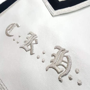 ผ้ากันเปื้อนหนังแบบมีกระเป๋าระบายอากาศ - Product Image 3