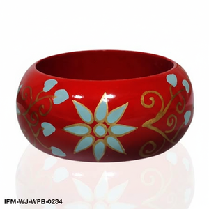 Brazalete de madera con flores rojas, pintado a mano, joyería artesanal de madera, estilo bohemio, grueso, regalo para ella - Product Image 1