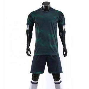 Conjunto de Camisetas y Pantalones Cortos de Fútbol Personalizados con Sublimación Completa para Hombre, Uniforme de Fútbol Transpirable de Secado Rápido con Mangas Cortas - Product Image 6