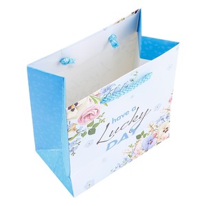 ถุงกระดาษแฟชั่นสุดหรูออกแบบเองได้6แบบสำหรับเอกลักษณ์แบรนด์ระดับพรีเมียมและแคมเปญส่งเสริมการขาย - Product Image 3