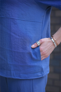 Set sportivo estivo da donna su misura di <span class=keywords><strong>lino</strong></span> <span class=keywords><strong>blu</strong></span> di alta qualità include Polo a maniche corte e pantaloni larghi elastici - Product Image 5