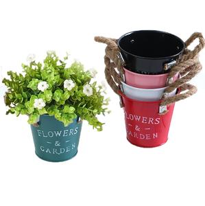 Jardinière de fleurs en métal en fer multicolore Design fantaisie avec poignée en corde pour jardinière décorative de jardin de balcon à la maison - Product Image 1