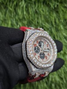 Montre-bracelet de luxe pour homme bicolore, demi-sertie de diamants en moissanite, bracelet en caoutchouc rouge et noir, date, 41 mm, vintage, entièrement mécanique, hip-hop - Product Image 3