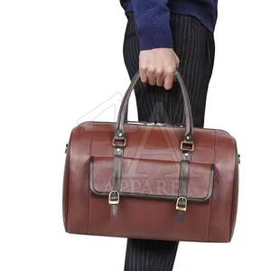 Sac de sport en cuir de qualité supérieure de grande capacité adapté au travail de voyage en salle de sport et aux aventures en plein air pour hommes et femmes - Product Image 2