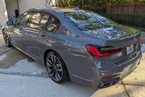 BMW M760i xDrive d'occasion 2020, conduite à gauche/droite - Product Image 3