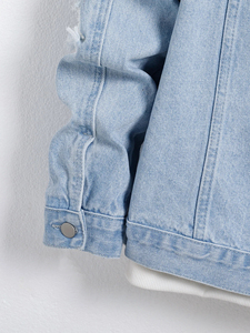 Chaqueta Vaquera Azul Claro Desgastada para Hombre |   Ropa de Calle Informal y Formal Vintage para Primavera y Otoño |   Resistente al viento, transpirable, con botones, para uso diario. - Product Image 2