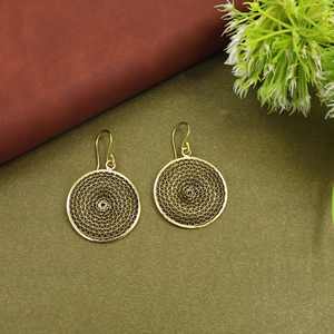 Boucles d'oreilles rondes vintage en filigrane, boucles d'oreilles pendantes circulaires dorées, bijoux ethniques bohèmes pour femmes - Product Image 1