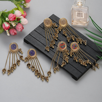 Anting-anting pernyataan rumbai emas tetesan air etnis perhiasan India gaya berlian imitasi untuk wanita liontin manik anting-anting