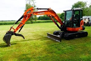รถขุดตีนตะขาบแบบใช้แล้วที่ผลิตเพื่อดำเนินการในพื้นที่ที่ไม่สามารถใช้ได้ KX057-4รถขุดตีนตะขาบ Kubota - Product Image 2