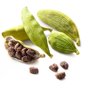 Cardamomo Crudo Orgánico Aashirvaad, Seco y Procesado por el Método AD, en Venta - Product Image 5