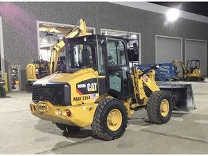 2022 utilizado para CATERPILLAR 906M Mini Skid Steer Dumper cargadoras de ruedas 1 tonelada capacidad de carga hidráulica Eaton - Product Image 3