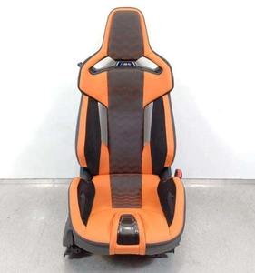 Sièges en cuir en fibre de carbone Recaro de haute qualité, style populaire, accessoires intérieurs de voiture arrière en vente - Product Image 1