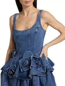 Robe mini en jean sans manches pour femme, avec appliques florales, ourlet à volants superposés, haut corset moulant sexy avec logo frontal pour l'été - Product Image 4