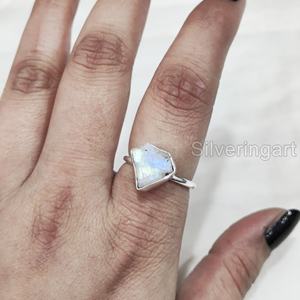 เครื่องประดับหินดิบสำหรับผู้หญิงแหวนพลอยมูนสโตนสีรุ้งธรรมชาติเครื่องประดับอัญมณีแหวนธรรมดา925แหวนเงินสเตอร์ลิง - Product Image 2