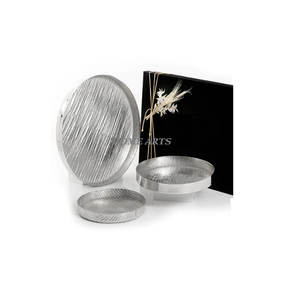 Lot de 2 plateaux alimentaires de différentes tailles Assiette de service à dessert de couleur argentée au design attrayant pour les meilleures ventes - Product Image 4