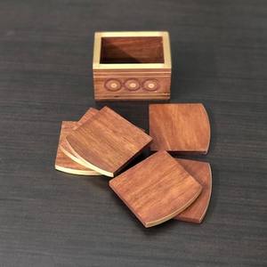 Ensemble de luxe Sous-verres artisanaux en bois et laiton incrustés chez Star Crafts India pour la maison et le bureau - Product Image 3