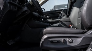 IMPRESIONANTE HONDA CR-V 2024 CON TRANSMISIÓN AUTOMÁTICA Y ASIENTOS DE CUERO - Product Image 3