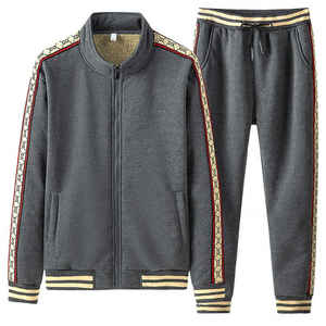 Ensemble de sweat à capuche chaud d'hiver avec fermeture à glissière en polaire brodée pour vêtements de sport Styled as Mens Track Suit - Product Image 6