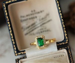 Esmeralda en forma de laboratorio Esmeralda 925 Anillo de plata esterlina Anillo delicado hecho a mano Anillo de halo de Esmeralda con moissanita DE LA India - Product Image 4