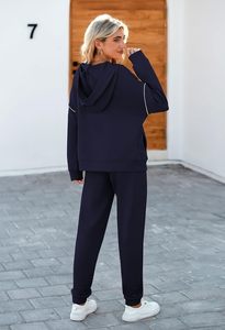 ชุดกีฬาสำหรับผู้หญิงปรับแต่งได้ชุดวอร์มทรงโอเวอร์ไซส์ผ้าโพลีเอสเตอร์/ ผ้าฝ้ายพิมพ์โลโก้ทันสมัยและใช้งานได้จริง - Product Image 2