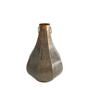 Lanterne décorative en métal de Noël couleur dorée pour la maison et l'éclairage de mariage décoration lanterne suspendue faite à la main en vrac - Product Image 3