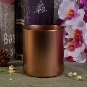 Pot de bougie décoratif en cuivre de Noël ou récipient de bougie parfumé vide de cire de soja unique et bougeoir avec couvercle Logo personnalisé - Product Image 3