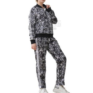 Ensemble de survêtements à sublimation intégrale Ensemble deux pièces avec un style imprimé unique Ensemble de survêtements à sublimation Tenue confortable - Product Image 2