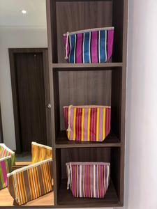 Bolsas DE ASEO cosméticas con cremallera reutilizables ecológicas recicladas de nailon, bolsa de mano de playa de viaje a rayas personalizada, etiqueta con logotipo - Product Image 6