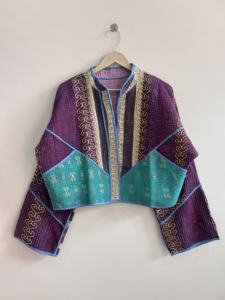 Chaqueta Kantha vintage hecha a mano, única en su tipo, estilo bohemio hippie, ropa de calle. - Product Image 2