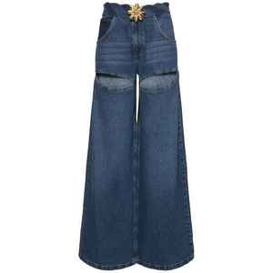 Jeans en denim pour femmes, amples et durables, conçus avec un design à jambes larges, des coutures solides et un confort décontracté pour les looks urbains de tous les jours - Product Image 1