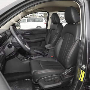 B_A_W Calorie Diesel Pickup, Transmisión Automática, 4 Asientos, Alta Potencia, Interior Oscuro, Neumáticos R17, Tracción Delantera, Manual, Cuero - Product Image 5