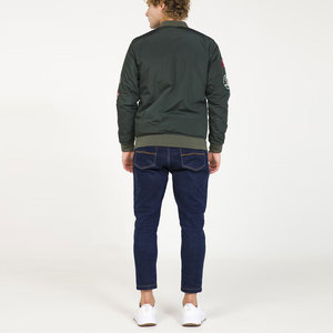 Venta caliente Ropa de moda Hombres Chaquetas de bombardero Precio al por mayor Diseño personalizado Logotipo personalizado Impreso Chaqueta de bombardero para hombres - Product Image 4