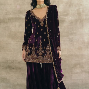 NEW---DAZZLING KURTA & SALWAR sur tissu de velours embellissent les perles de verre de cristal, DABKA travail pour les tenues de fête @ 2022 - Product Image 1