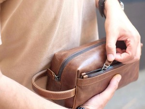 2025 Custom Logo Waterproof Genuine Leather Cosmetics <b>Bags</b> <b>Makeup</b> <b>Travel</b> Organizer <b>Bag</b> Luxury <b>for</b> <b>Bag</b> Zipper Vintage Style - Product Image 2