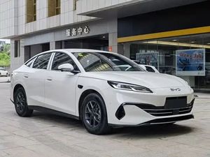 2025 DM-i 1.5L 80KM PHEV Accélération 1.36L/100km Berline Sans accident et prête à être expédiée - Product Image 3