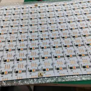 Feuille lumineuse LED matricielle numérique RAYMATES SPI DC24V SMD5050 RGB, panneau LED flexible découpable 20W, feuille de rétroéclairage LED - Product Image 2