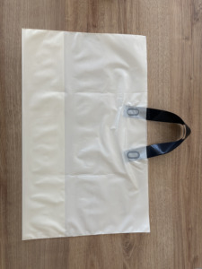 Sacs de courses en plastique HDPE imprimés sur mesure avec poignée, sacs de transport jetables non renforcés pour supermarchés et commerces de détail, sacs d'emballage - Product Image 6