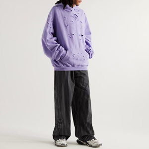 เสื้อฮู้ดดี้แบบสั่งทำพิเศษ OEM ดีไซน์ใหม่ สไตล์ Distressed ผ้าฝ้าย 100% เป็นมิตรกับสิ่งแวดล้อม กันลม สี ขนาด โลโก้ ปรับแต่งได้ ทันสมัย - Product Image 2