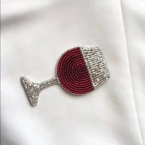 Ornement artisanal de luxe en perles, charme côtier, décorations festives de baies rouges et de feuilles de houx, feutre écologique, décoration murale intérieure - Product Image 1