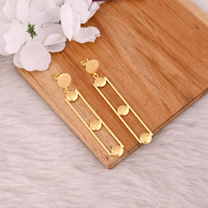 เครื่องประดับทองเหลืองชุบทองสีเหลืองดีไซน์เนอร์ทำด้วยมือสไตล์โบโฮต่างหูแบบหมุดยาวของขวัญสำหรับเพื่อนเจ้าสาวทันสมัยขายส่งมาก25คู่ - Product Image 3