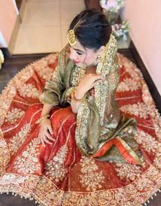 Robe Anarkali de luxe de fabrication indienne, tenue ethnique pour femmes, avec dupatta, disponible à la vente - Product Image 5