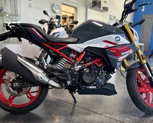 轻微使用的2022 B M W G 310 R石灰石金属，低里程可用于运输 - Product Image 2